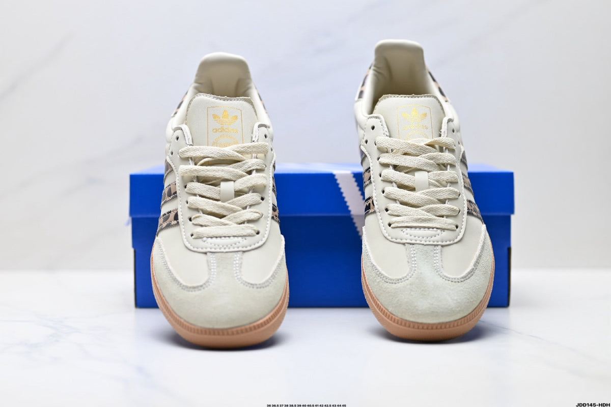 Exclusive Adidas Samba Classic Low-Top Sneakers — EU 36 / US M4 / W5.5 / 23CM — Detail View