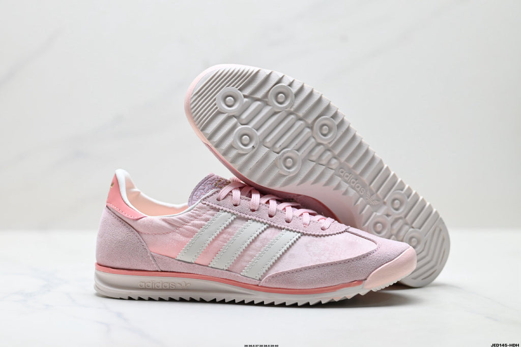 Exclusive Adidas Originals Retro Casual Sneakers – Classic & Versatile — EU 36 / US M4 / W5.5 / 23CM — Back View
