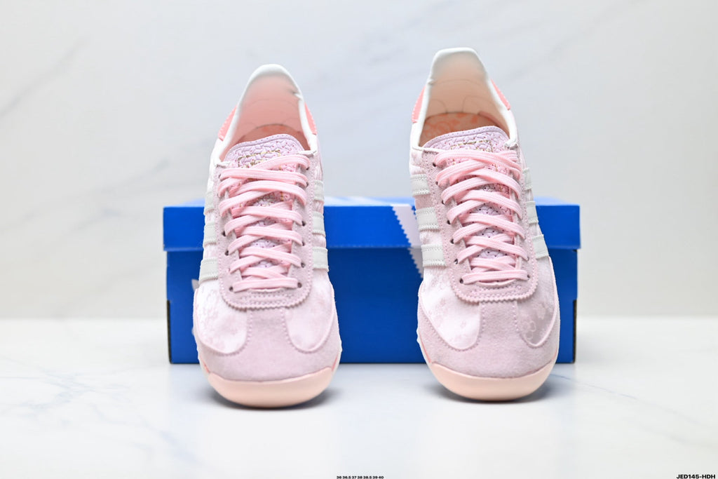 Exclusive Adidas Originals Retro Casual Sneakers – Classic & Versatile — EU 36 / US M4 / W5.5 / 23CM — Detail View