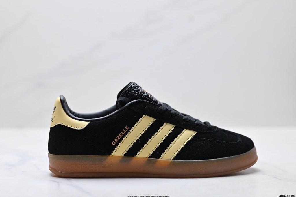 Exclusive Adidas Classic Low Top Sneakers | — EU 36 / US M4 / W5.5 / 23CM — Lifestyle View