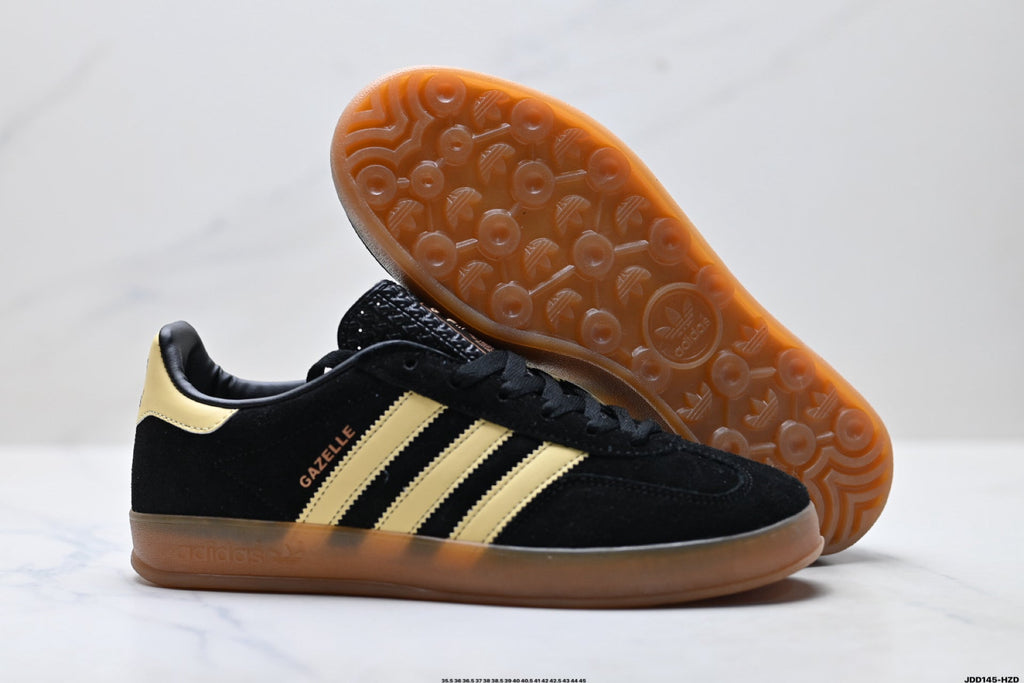 Exclusive Adidas Classic Low Top Sneakers | — EU 36 / US M4 / W5.5 / 23CM — Back View