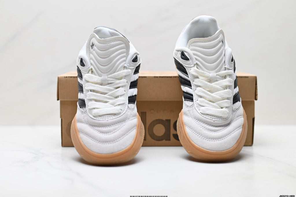 Exclusive Adidas Predator Mundial Sneakers — EU 36 / US M4 / W5.5 / 23CM — Detail View