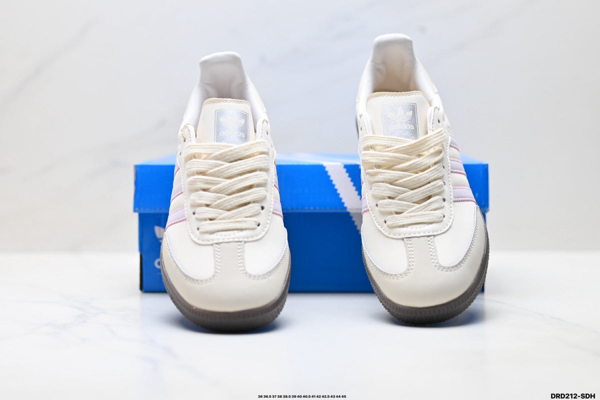 Exclusive Adidas Originals Samba OG Classic Sneakers — EU 36 / US M4 / W5.5 / 23CM — Detail View
