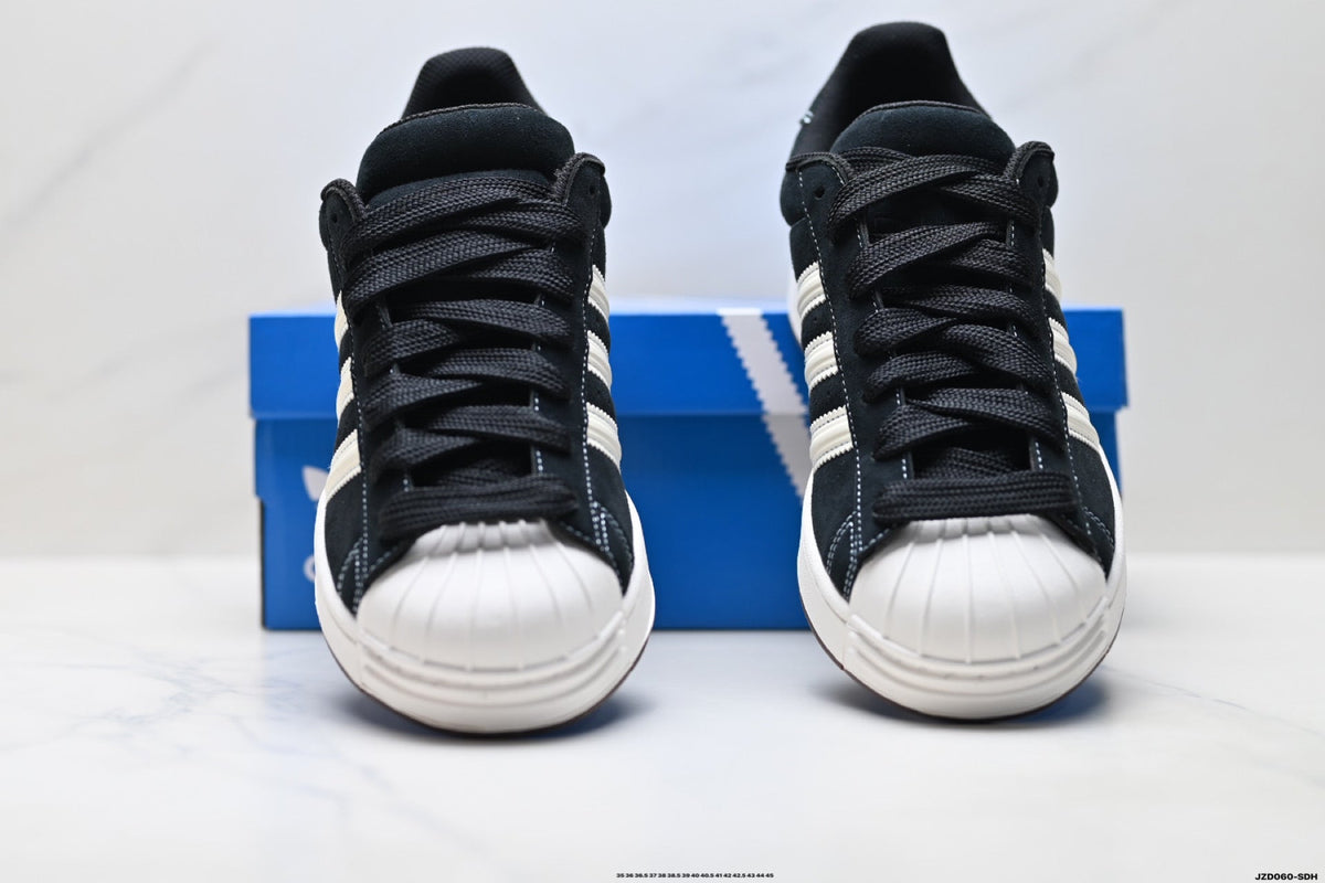 Exclusive Adidas Originals Superstar Classic Sneakers — EU 36 / US M4 / W5.5 / 23CM — Detail View
