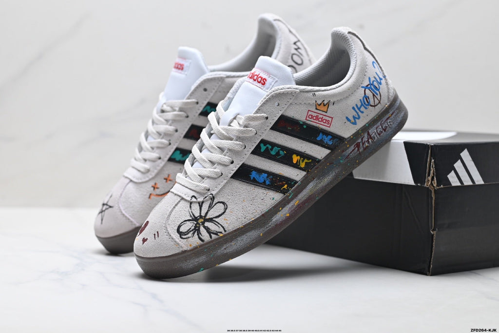 Exclusive Adidas K81802350 Unisex Casual Sneakers — White/Graphic — Size EU 36 / US M4 / W5.5 / 23CM — Side View