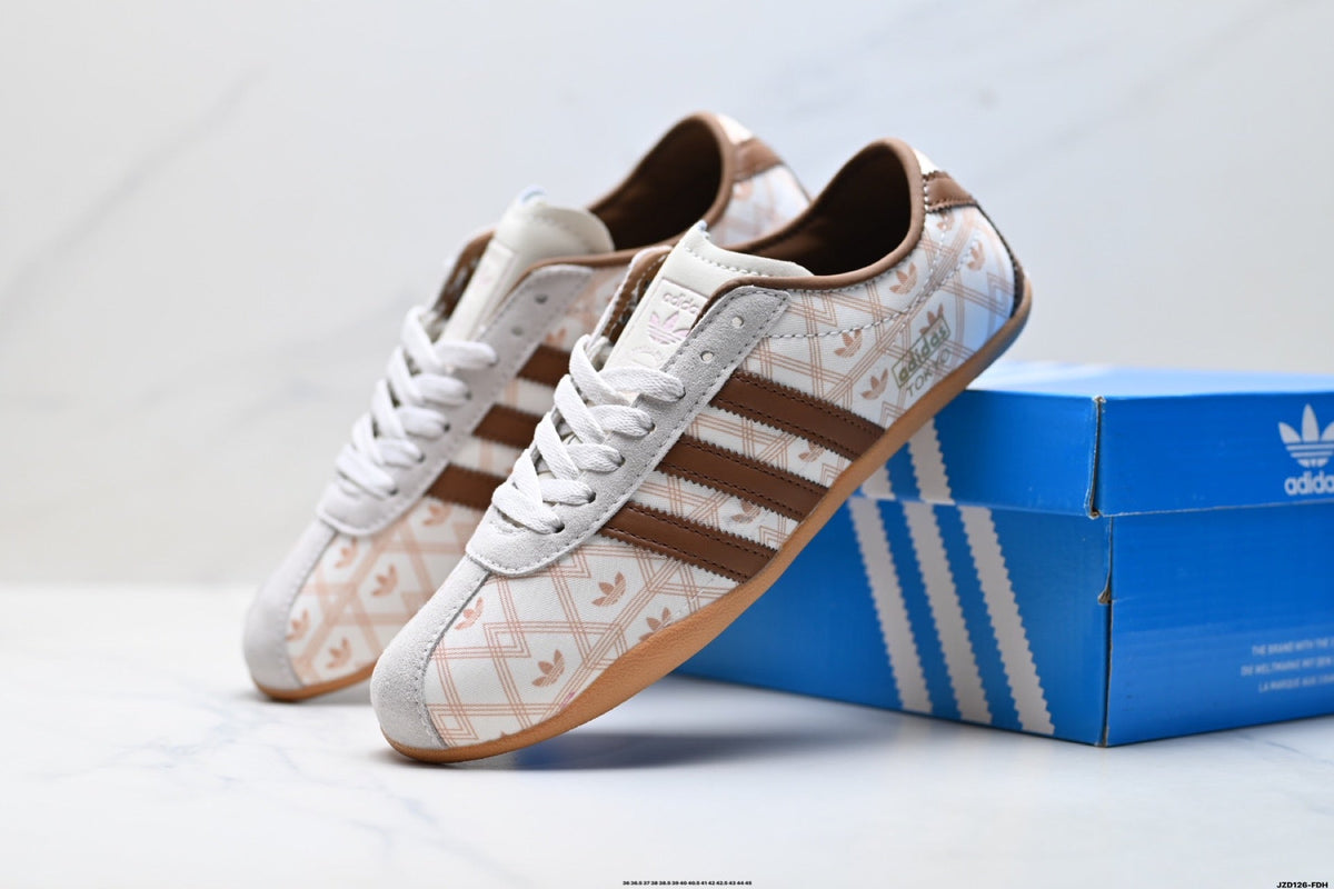 Exclusive Adidas K81801450 Unisex Casual Sneakers #4 — Burgundy — Size EU 36 / US M4 / W5.5 / 23CM — Alternate View 7