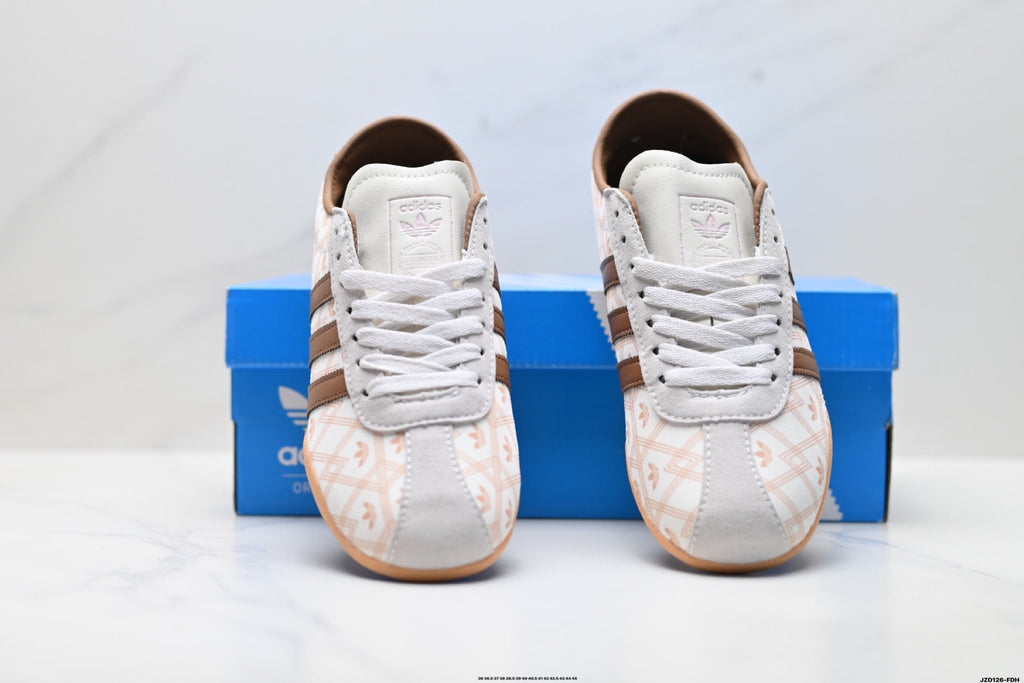 Exclusive Adidas K81801450 Unisex Casual Sneakers #4 — Burgundy — Size EU 36 / US M4 / W5.5 / 23CM — Alternate View 8