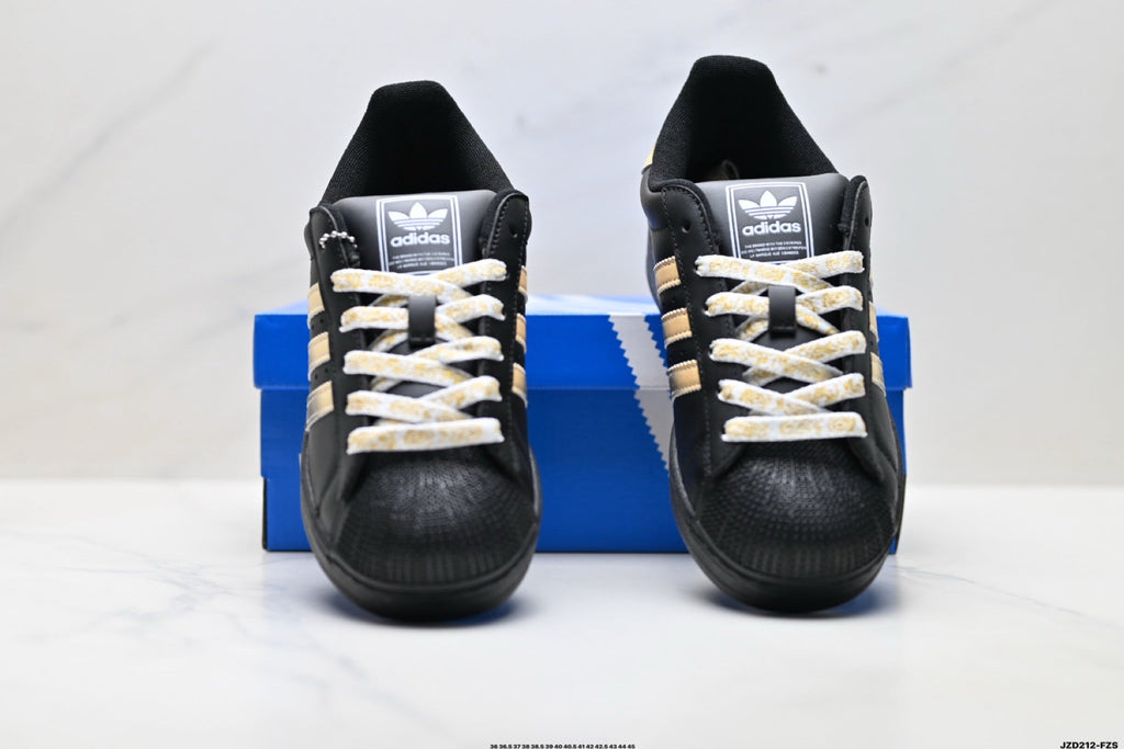 Exclusive Adidas K81801450 Unisex Shell-Toe Sneakers — Black/White — Size EU 36 / US M4 / W5.5 / 23CM — Back View