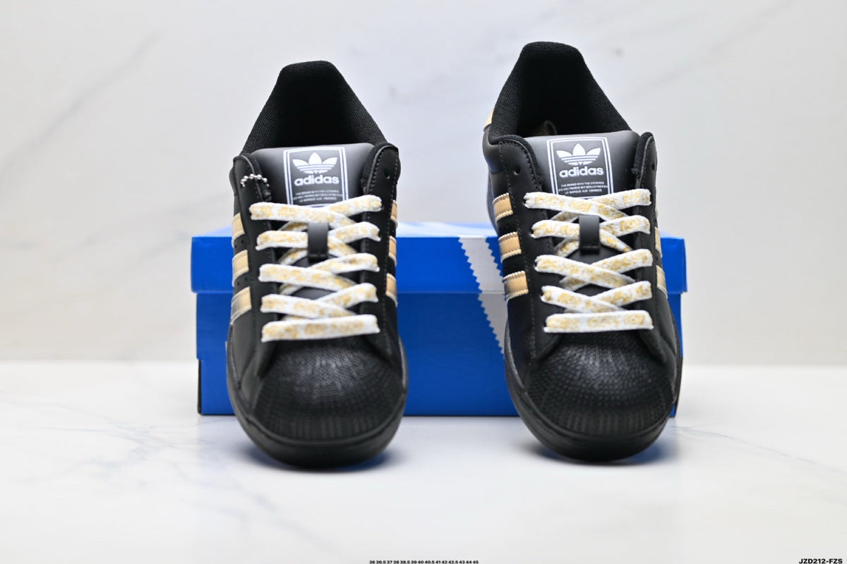 Exclusive Adidas K81801450 Unisex Shell-Toe Sneakers — Black/White — Size EU 36 / US M4 / W5.5 / 23CM — Back View