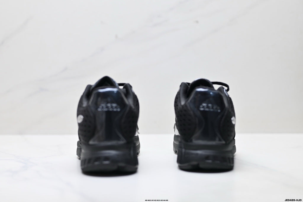 Exclusive Adidas K81801550 Men's Running Shoes #2 — Black/Silver #1 — Size EU 40 / US M7 / W8.5 / 25CM — Top View