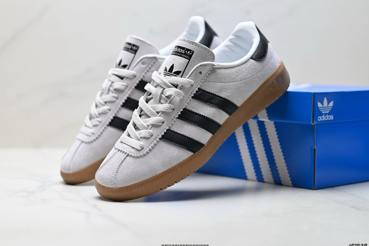 Exclusive Adidas K81801450 Unisex Casual Sneakers #2 — White/Black/Gum — Size EU 36 / US M4 / W5.5 / 23CM — Side View