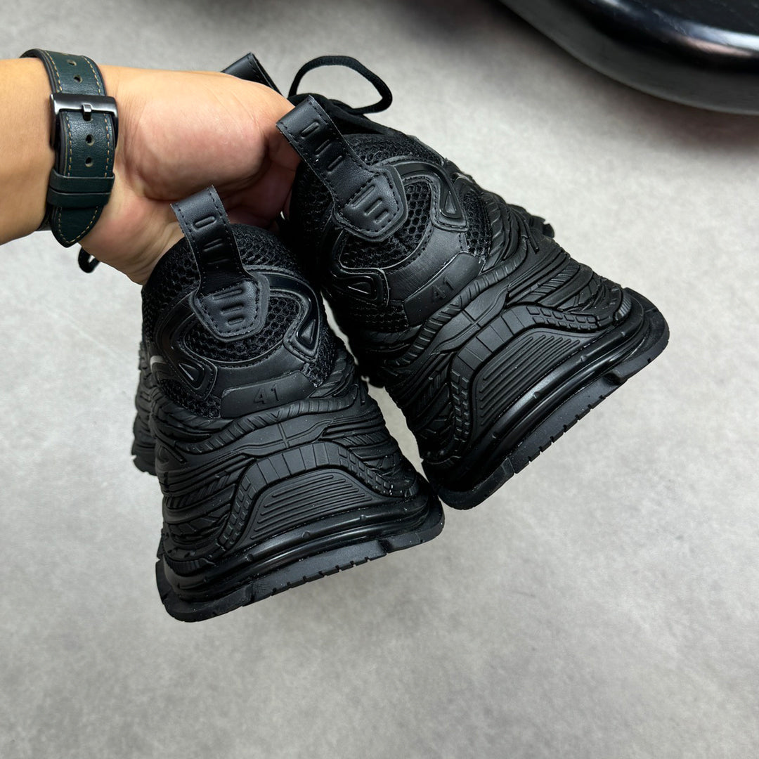 Exclusive Balenciaga Thick Sole Limited Edition Shoe — Black — Size 36 — Detail View