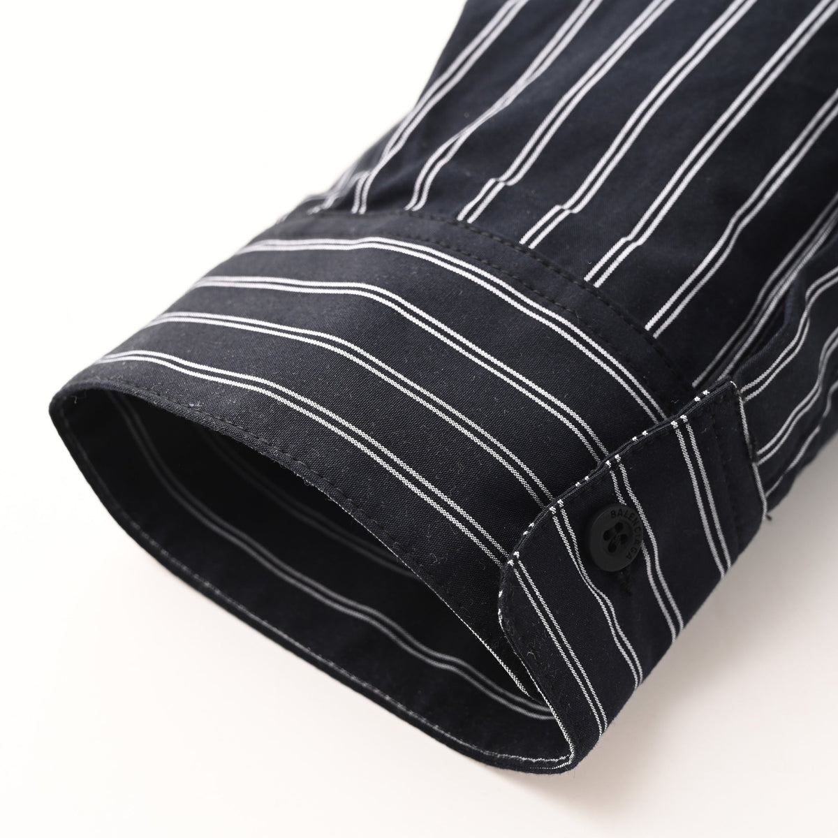 Exclusive 2026SS Plaid Long-Sleeve Shirt — S — Detail View