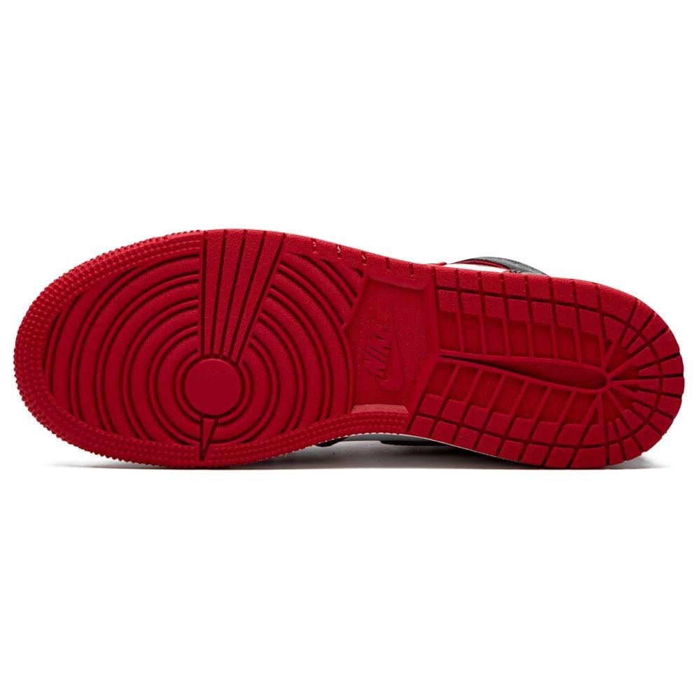 Exclusive Air Jordan 1 Retro High OG GS 'Bloodline' — UK 13.5 | EU 32 | US 1Y — Detail View