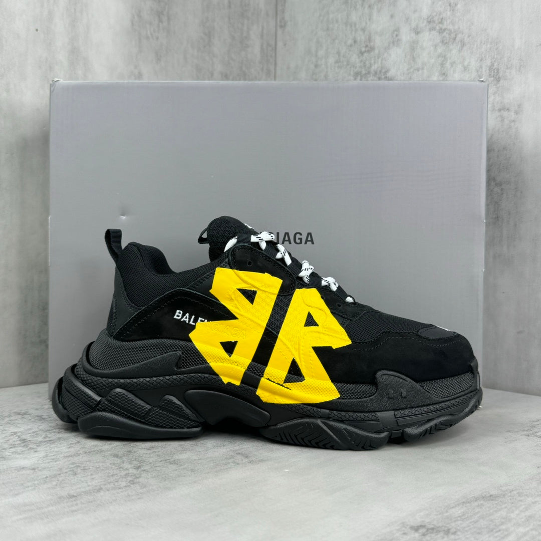 Exclusive Balenciaga Limited Edition Couple's Style Shoe — Black — Size 36 — Side View
