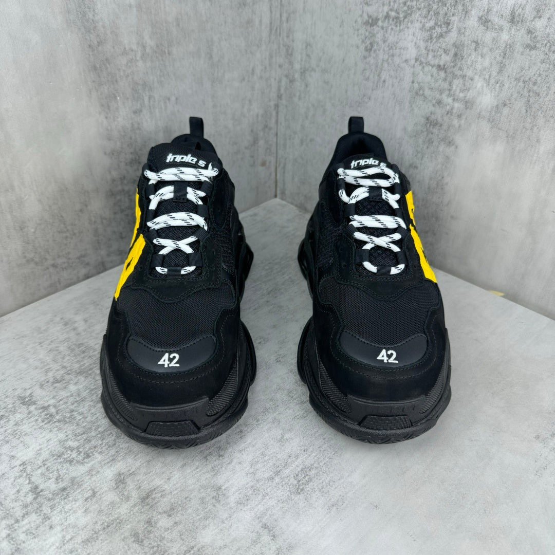 Exclusive Balenciaga Limited Edition Couple's Style Shoe — Black — Size 36 — Top View