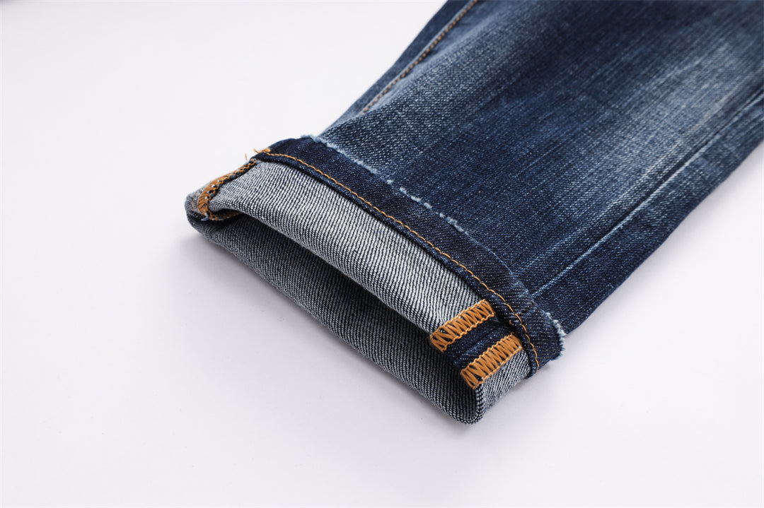 Exclusive dsquared2  New Man Hole Jeans — 28 — Detail View
