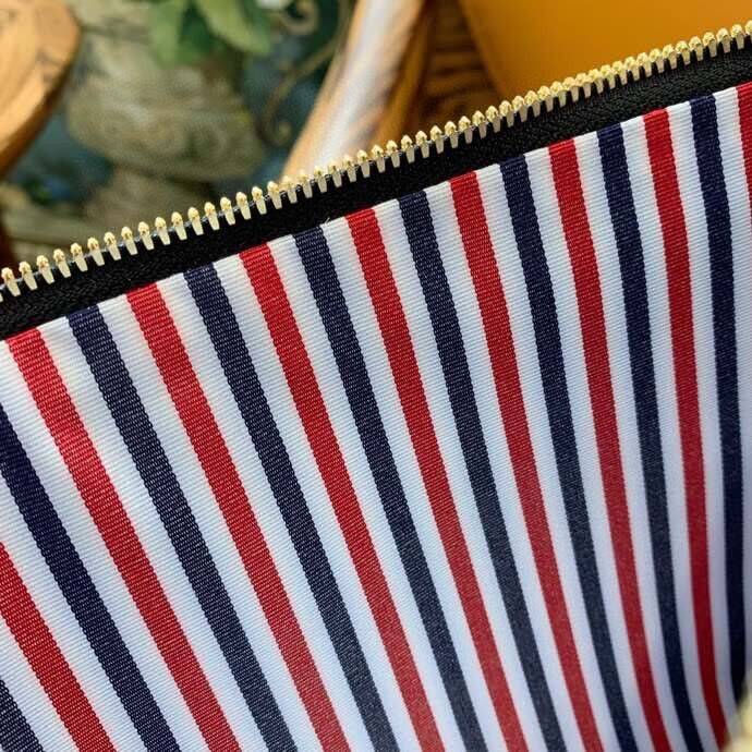 Exclusive 2025 Top-grade cowhide clutch — 35CM*25CM — Alternate View 9