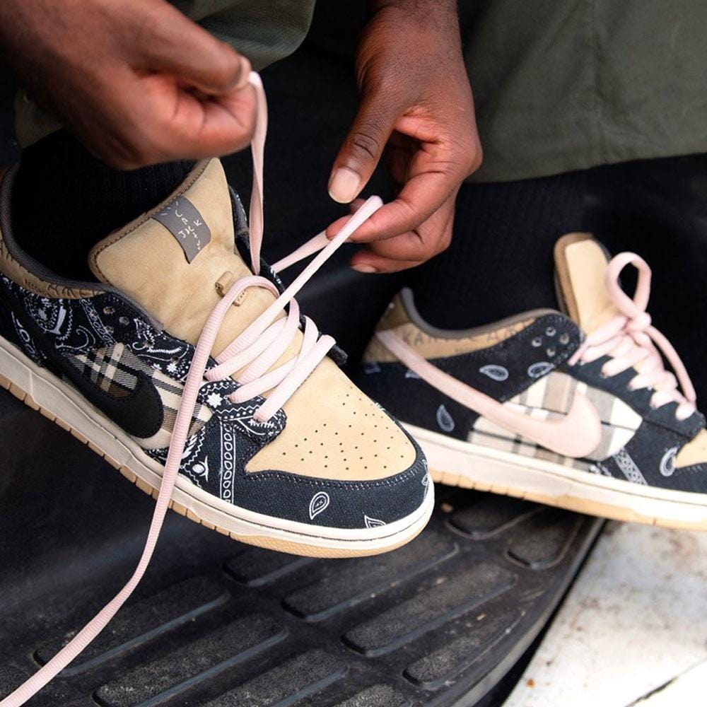 Exclusive Travis Scott x Nike SB Dunk Low Cactus Jack — UK 3 | EU 35.5 | US 3.5 — Alternate View 8